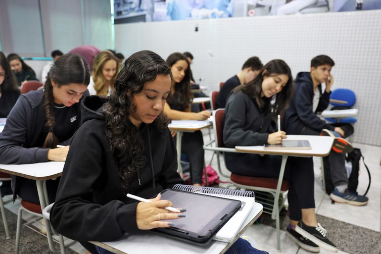 Começam nesta segunda-feira as inscrições do Fies para o 2º semestre