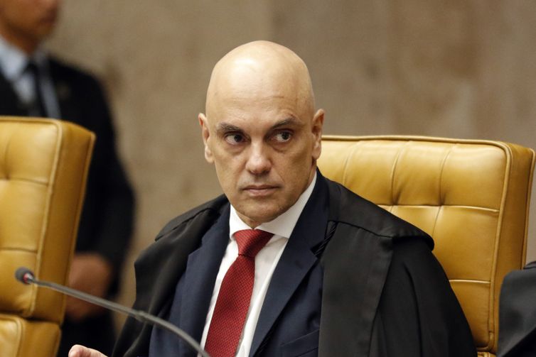 STF: Alexandre de Moraes decide validar decreto do IOF 